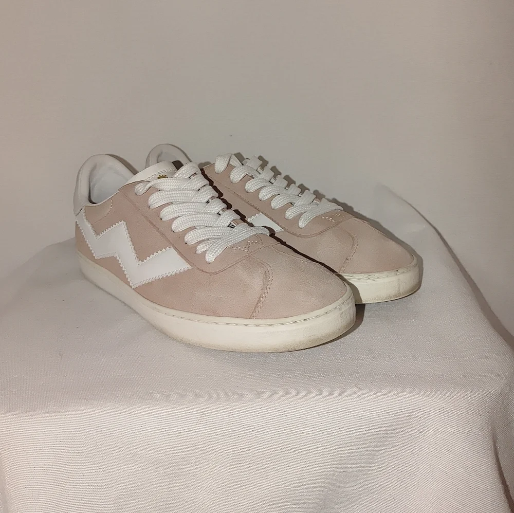 Stuart Weitzman pre owned